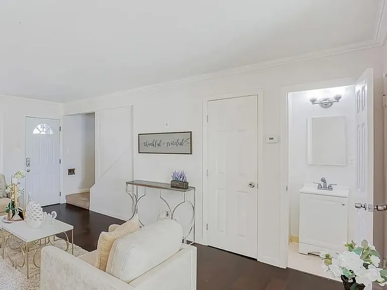 407 Craven Ct — Photo 8