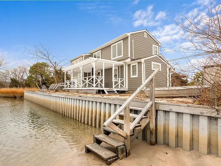 Towd Point Rd — Photo 20