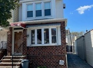 7214 72nd St, Glendale, NY 11385
