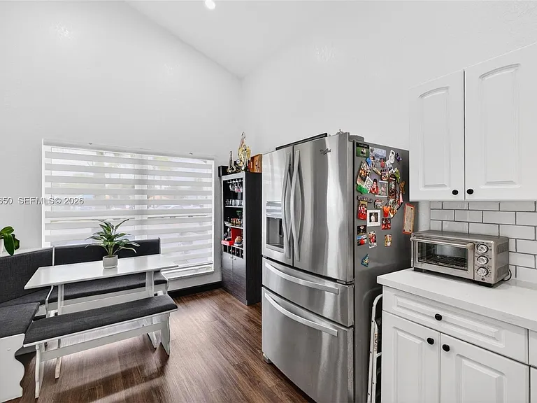 1710 SW 83rd Ter — Photo 15
