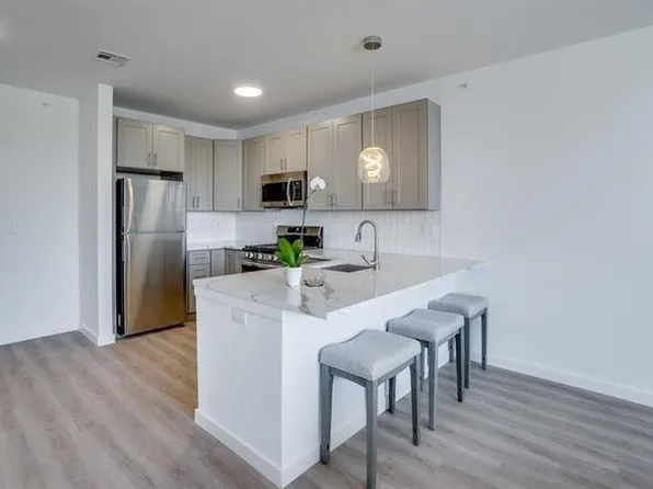 306 Bergen Avenue image 6 of 8