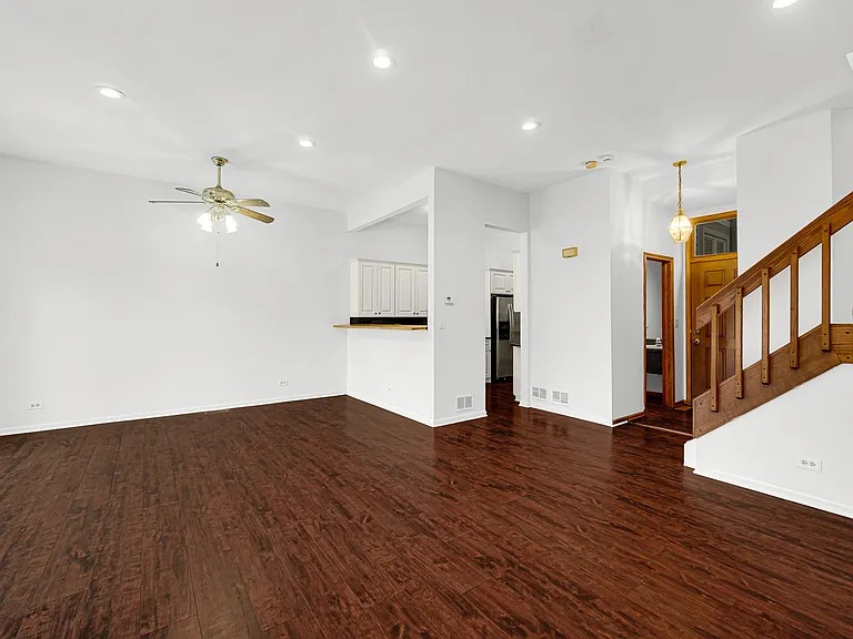 1017 Arbor Ct — Photo 9