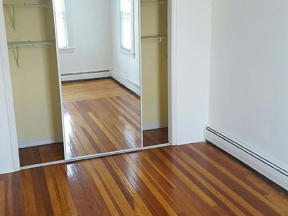 3rd image of 177 Banta Ave