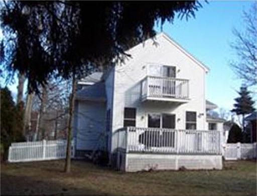 2nd image of 42 Woodlawn St
