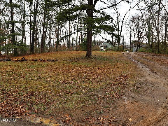 5th image of 5809 Lucile Ln
