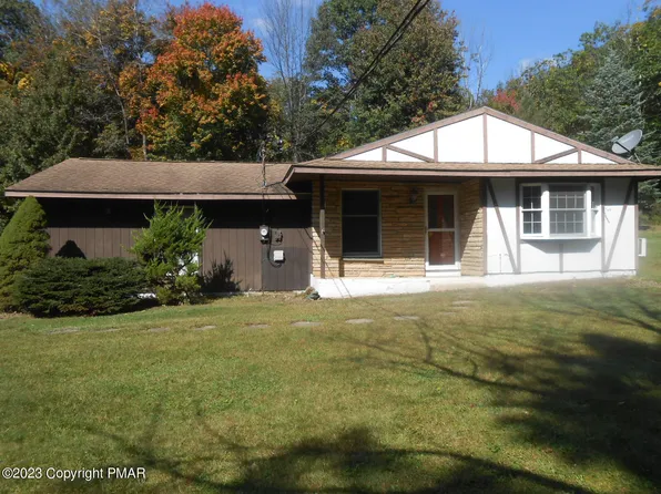 446 Devils Hole Rd, Cresco, PA 18326