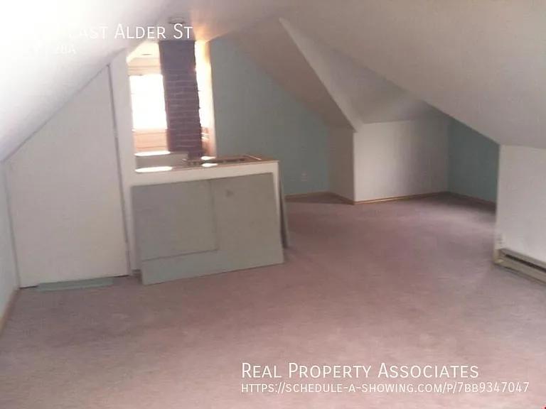 2915 E Alder St — Photo 8