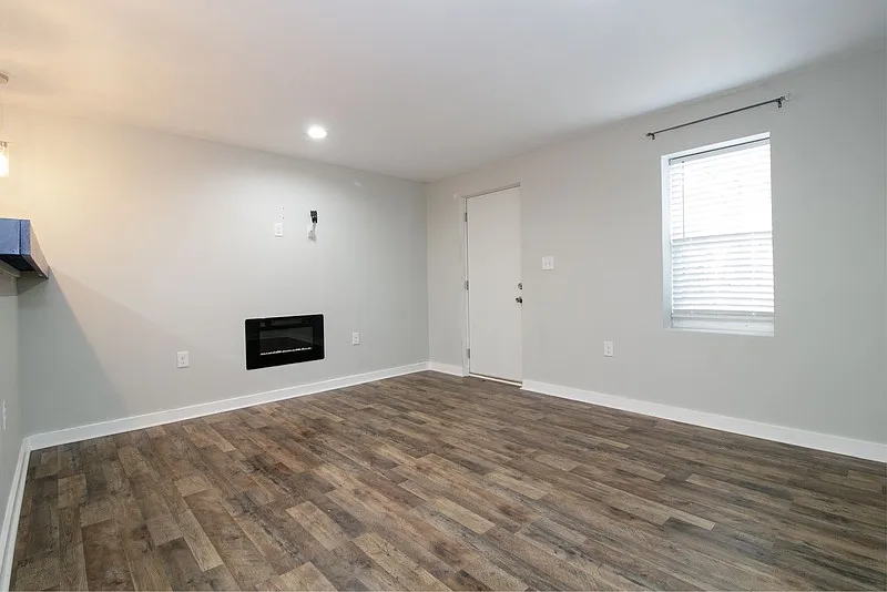 1 bed, 1.0 bath, 723 sqft, $695 — Photo 4