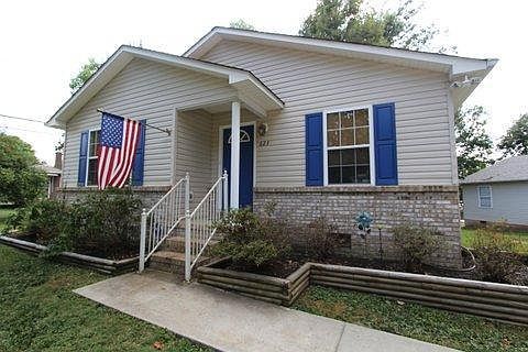 1st image of 623 Tarpley St