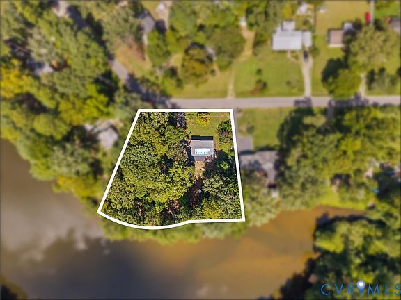 5th image of 2135 Lakeview Dr