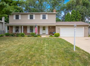 4044 Ridgewood Dr, Hilliard, OH