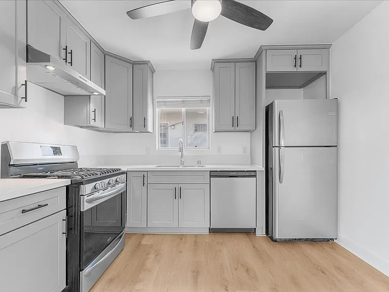 7739 Laurel Canyon Blvd #13 — Photo 3
