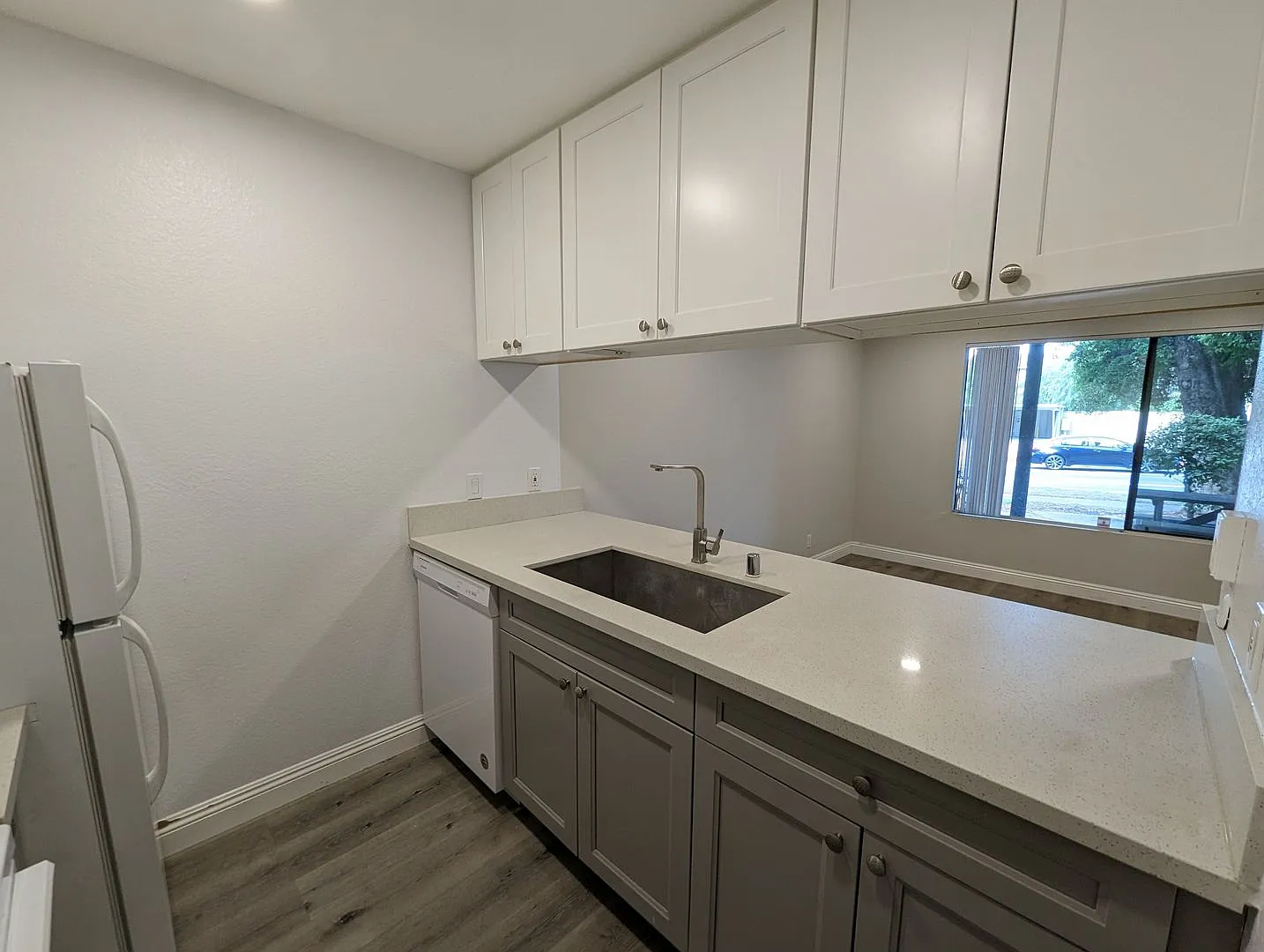 1414 E. Orange Grove — Photo 3