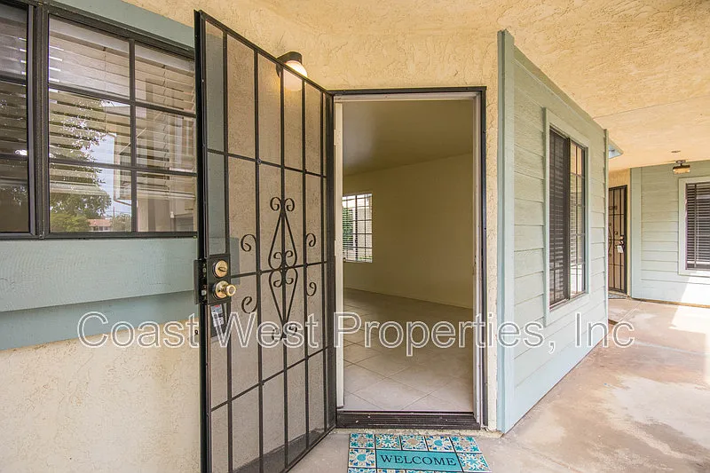 1 bed, 1.0 bath, 650 sqft, $2,400 — Photo 1