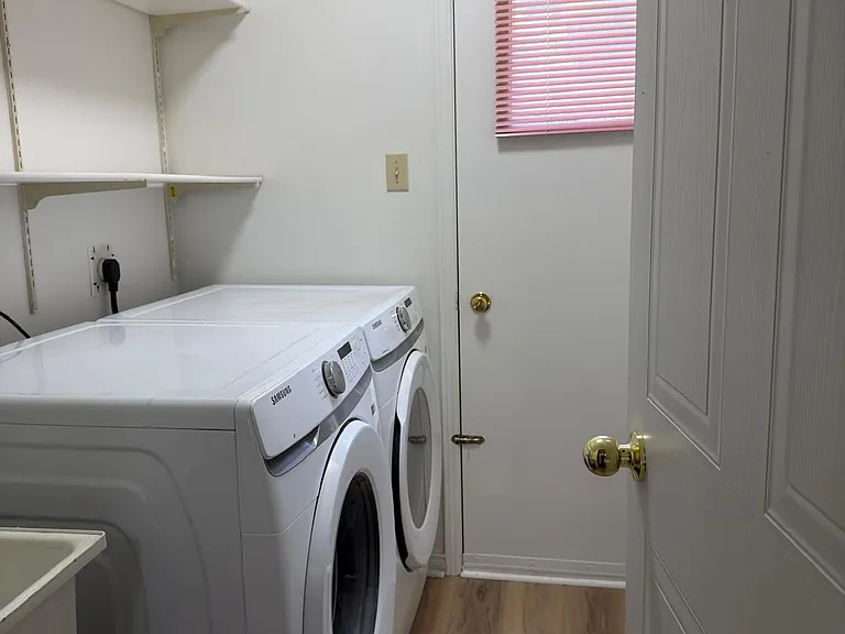51 Wright Cres — Photo 20