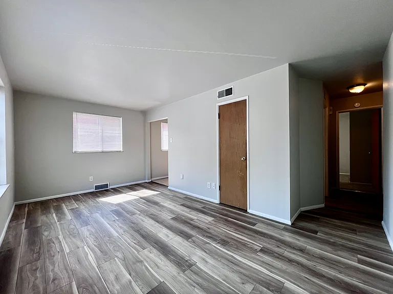 4109 Germania St #1H — Photo 4