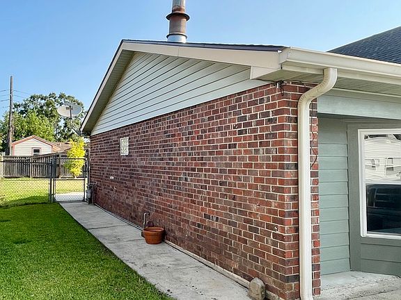 4th image of 3017 Karen Dr
