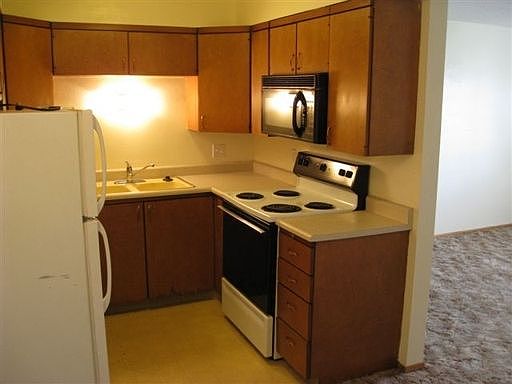 1st image of 275 C St APT 8