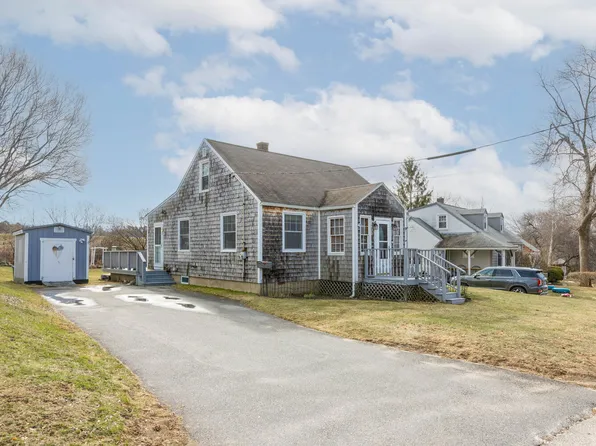 36 Farm Hill Road, Cape Elizabeth, ME 04107