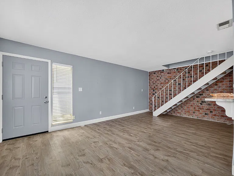 6252 Cavan Dr #3 — Photo 8