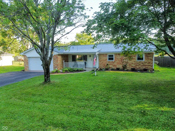 5439 Hickory Ln, Brownsburg, IN 46112