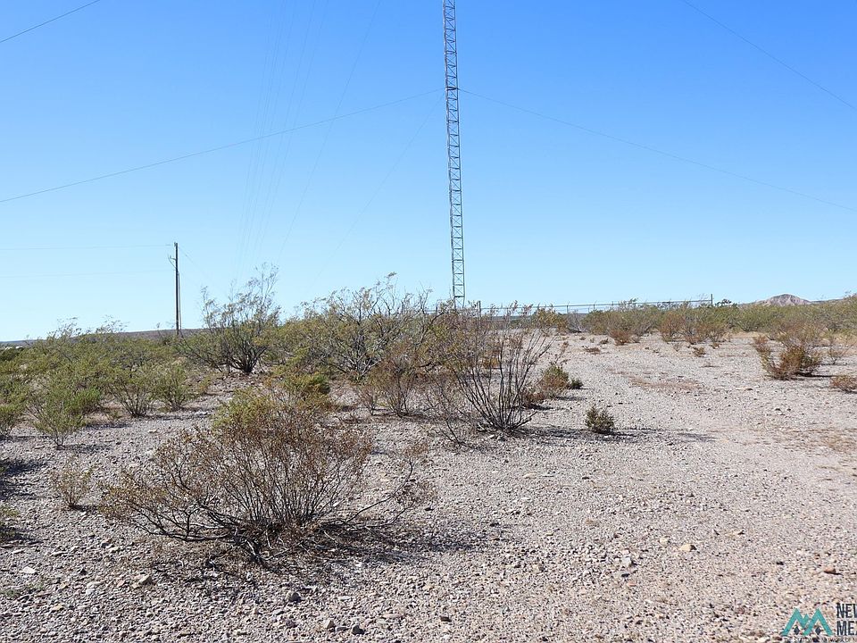 1st image of El Faro Rd