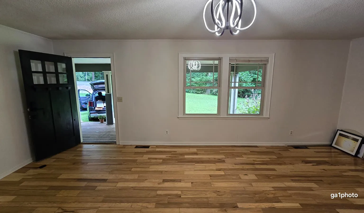 5 bed, 2600 sqft, $2,950 — Photo 4