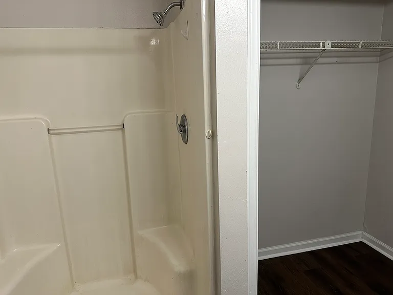 2412 Ionic Ct — Photo 4