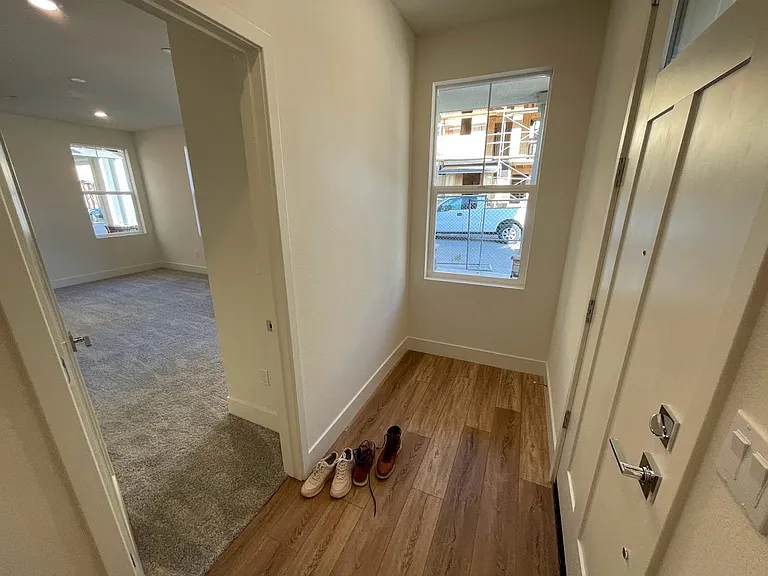 37437 Sand Drift Rd — Photo 2