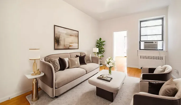 Rented by CitySites Real Estate Group | media 7