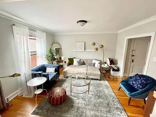 918 W Oakdale Ave #3N, Chicago, IL 60657