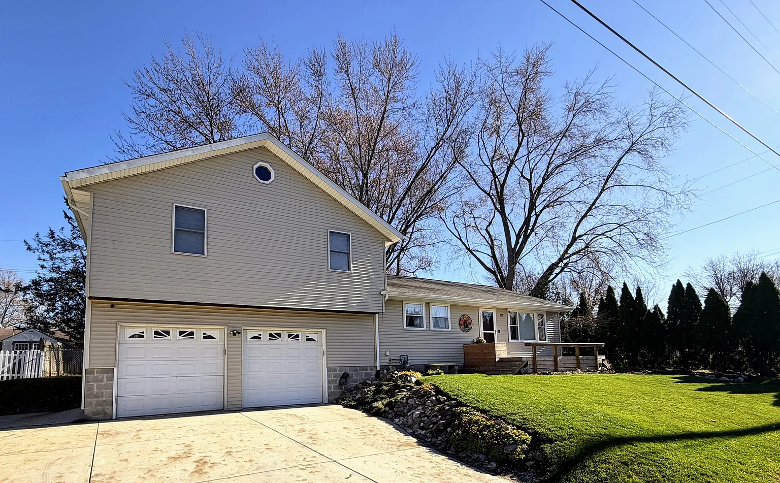 827 Eason Ct photo 1