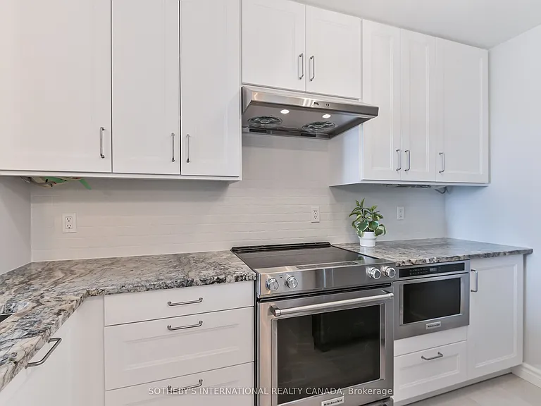 323 Richmond St E #1208 — Photo 13