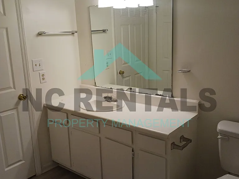 100 Kristin Dr #C5 — Photo 23