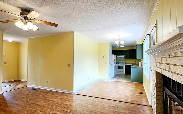 5592 Cold Stream Dr — Photo 4