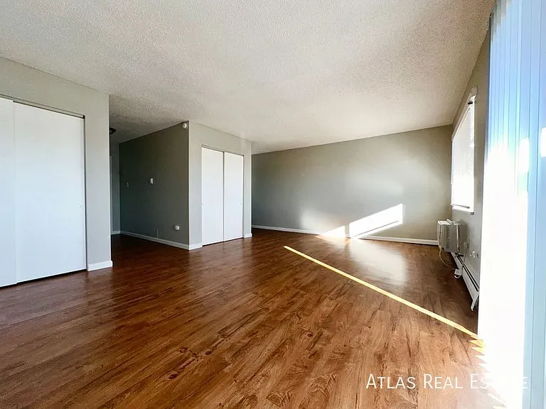 312 W Alabama Ave — Photo 6