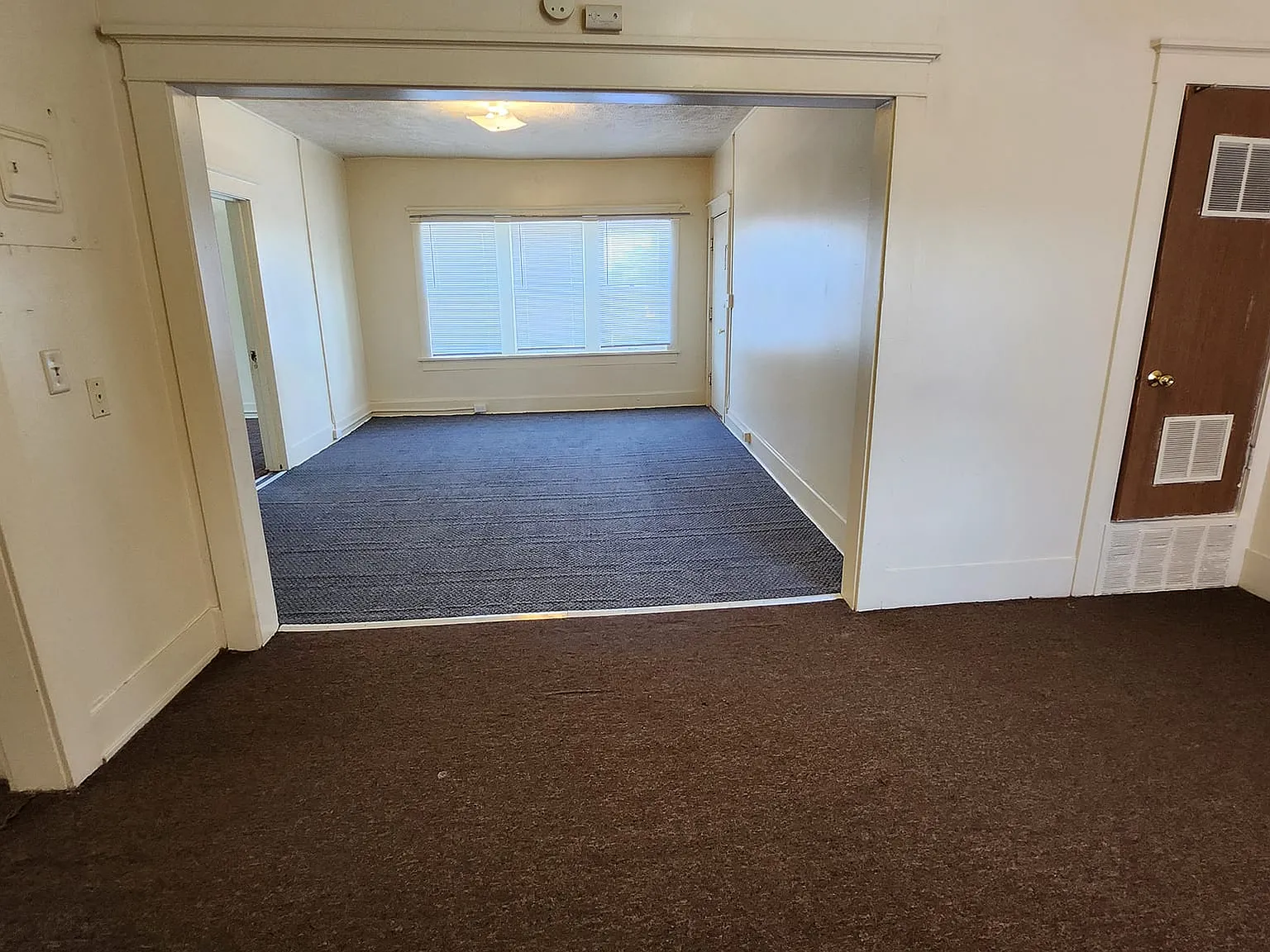 2 bed, $875 — Photo 2