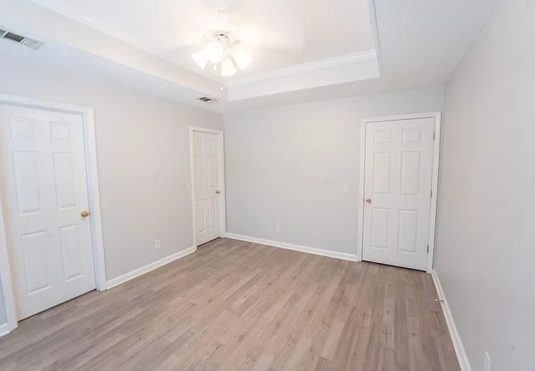 123 W Tisbury Ln — Photo 17