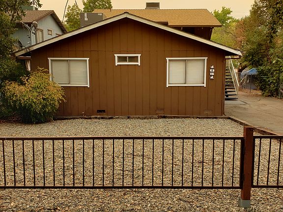 3rd image of 1851 Shasta St APT 2