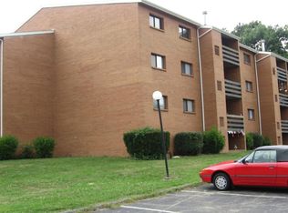 5751 Pebble Creek Ct #303, Bethel Park, PA 15102