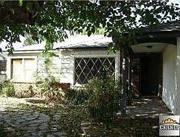 4th image of 6849 Oak Park Ave