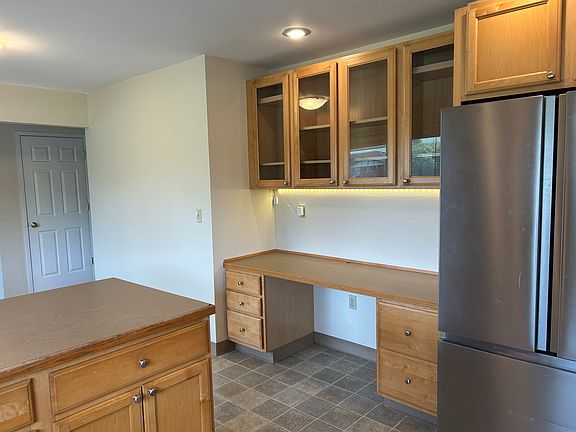 3rd image of 2505 54th Ave E