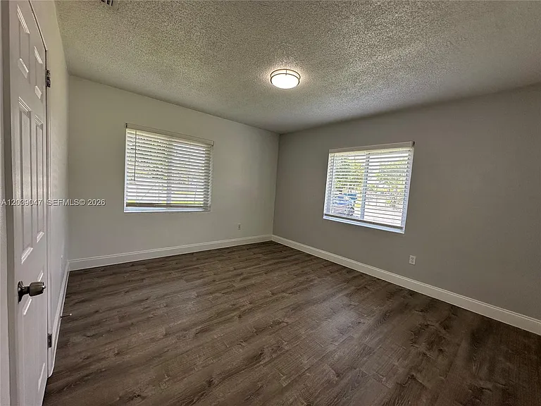 1737 Liberty St #10 — Photo 18