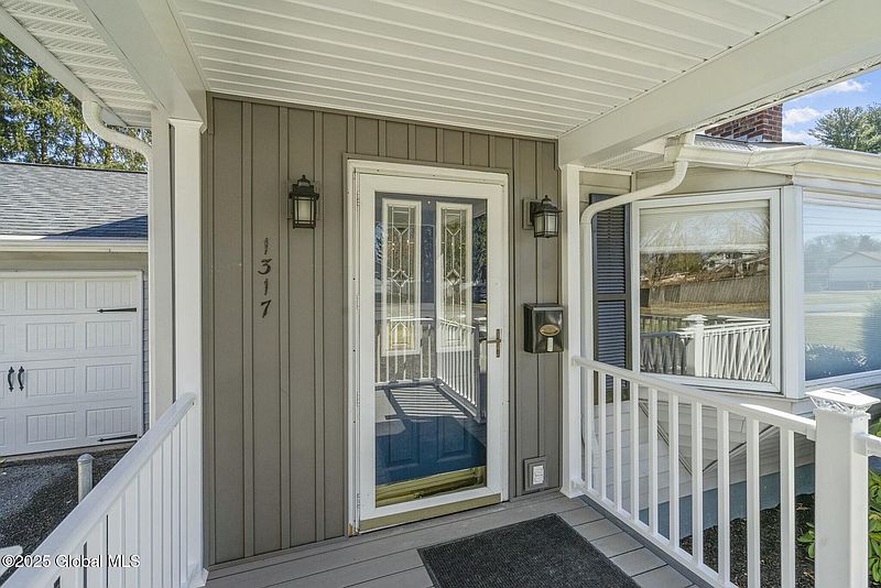 5th image of 1317 Floral Avenue