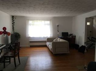 43 Louise Rd, Chestnut Hill, MA 02467