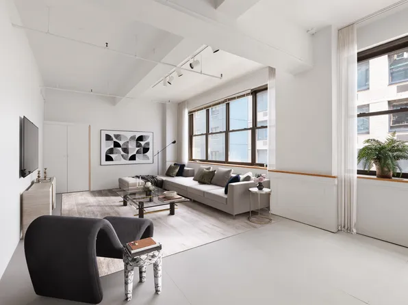 335 West 38th Street image 1 of 15