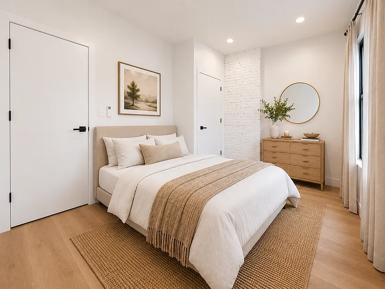 138 Noble St #4 — Photo 7