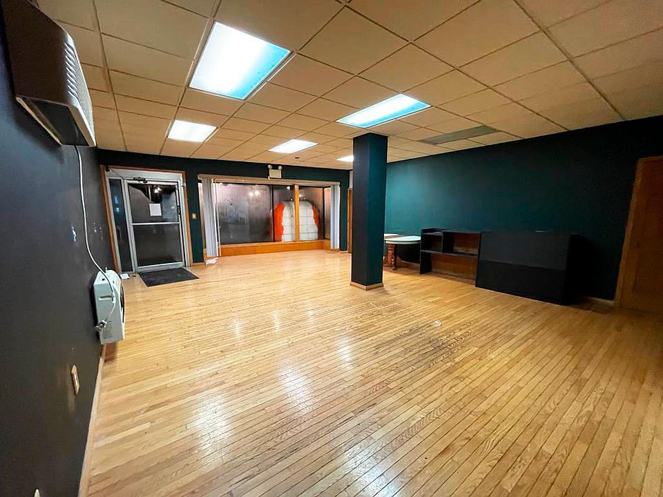 303 S Centre St Pottsville PA Zillow