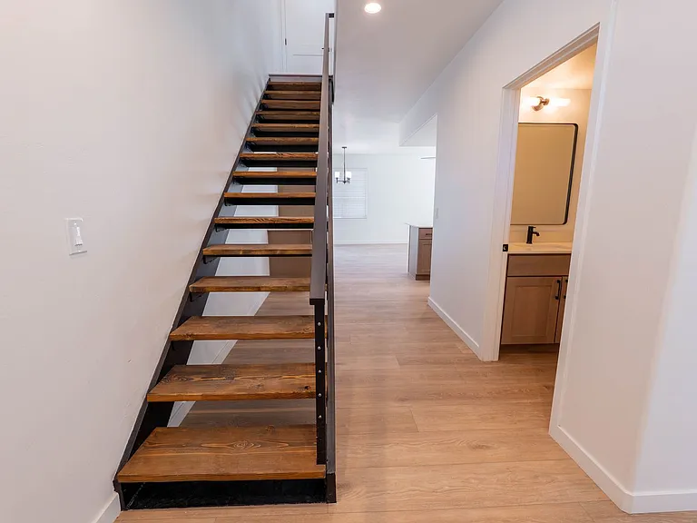 1300 N Rook Ave #7 — Photo 7