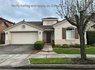 7346 15th Hole Dr, Windsor, CA 95492